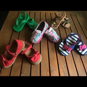 Bundle of Baby Shoes & Clothes
